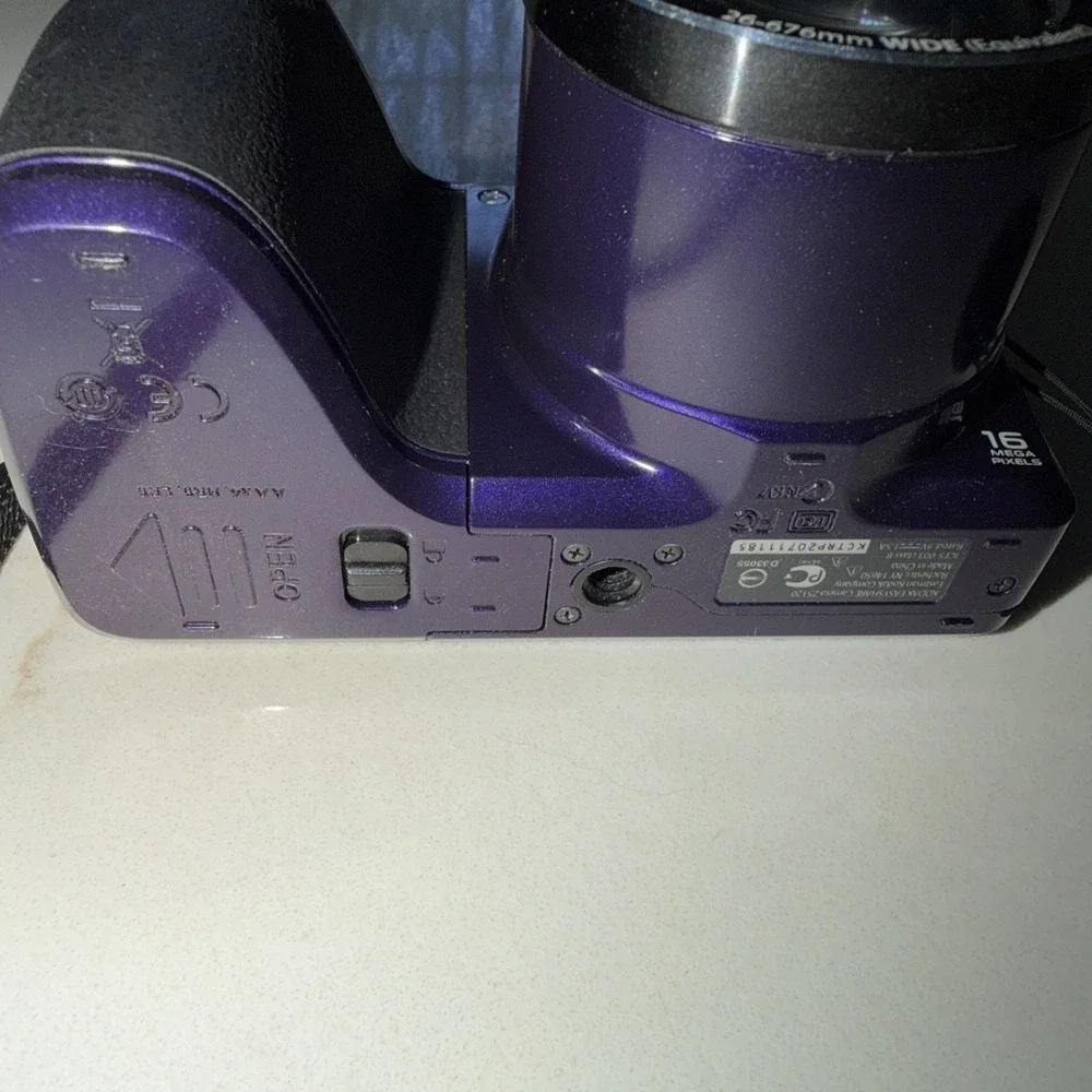 Kodak Easy Share Z 5120 16mp Digital Camera 26x Zoom+8gb SD UNTESTED Purple